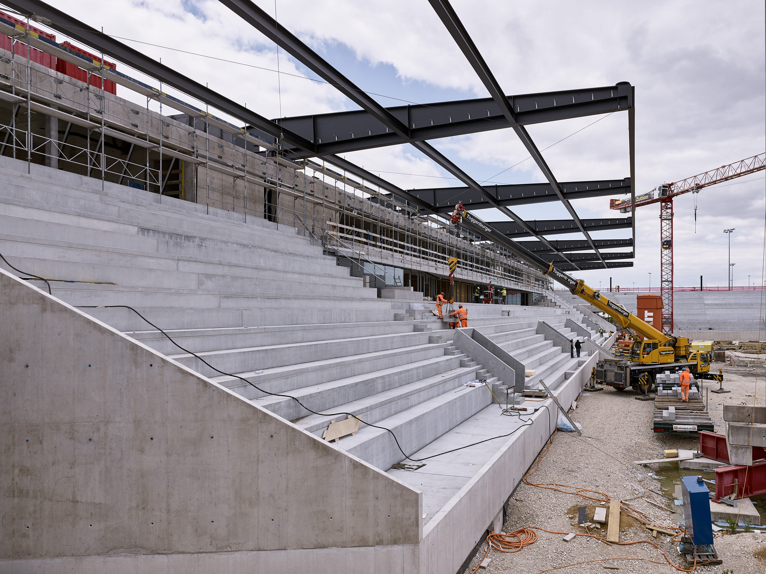 Stade de la Tuilière, Lausanne